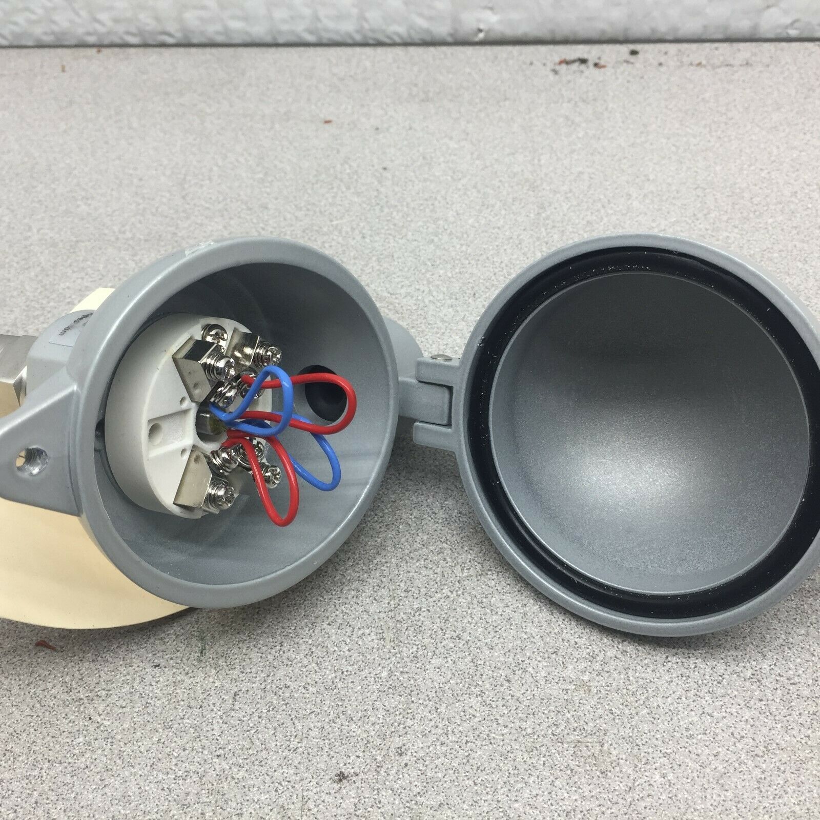 NEW NO BOX CONAX THERMOCOUPLE T-SS25-2U-T12(CSLW)