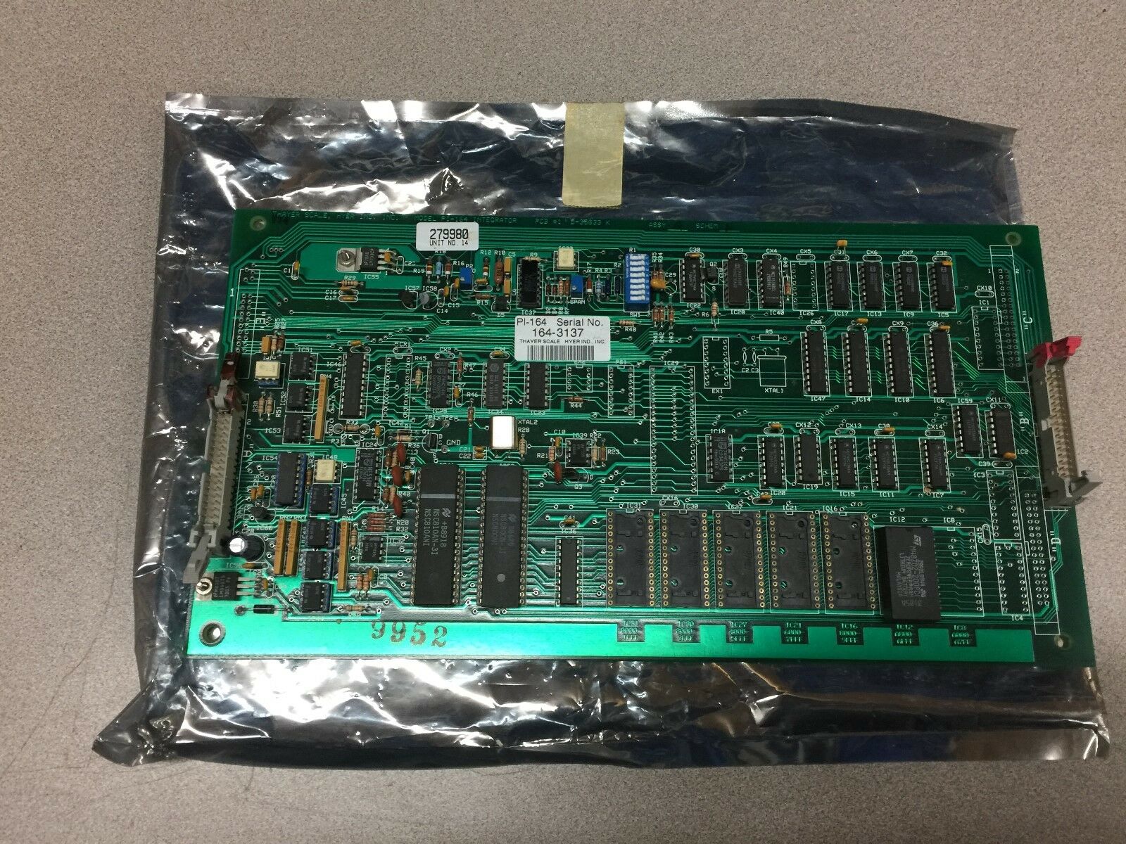 NEW NO BOX THAYER SCALE CIRCUIT BOARD D-35833K
