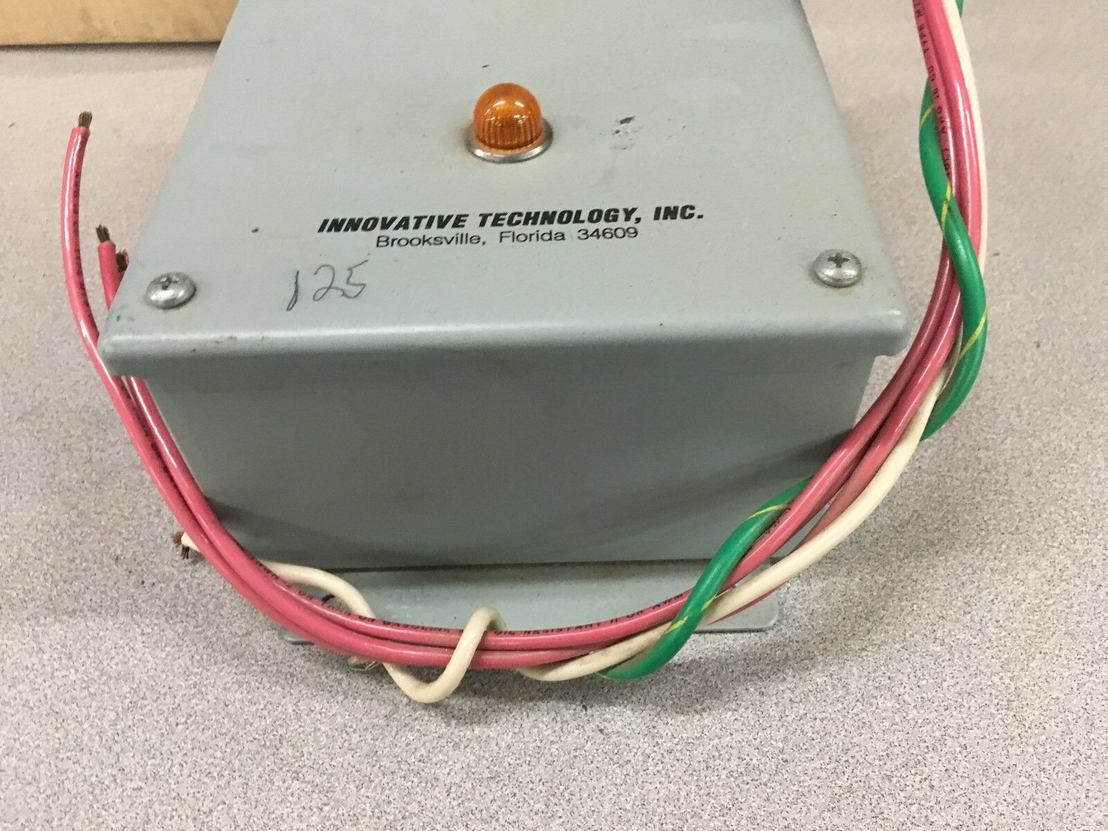 NEW THE IT PROTECTOR ZD06-001 TRANSIENT VOLTAGE SURGE SUPPRESSOR HP-3Y 120/208