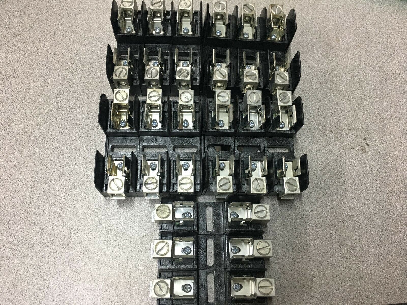 NEW IN BOX LOT OF 5 GOULD SHAWMUT FUSE BLOCK 20308