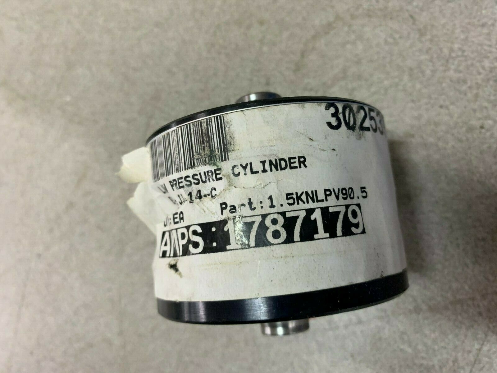 NEW NO BOX SHRADER BELLOWS PRESSURE CYLINDER 1.5KNLPV90.5