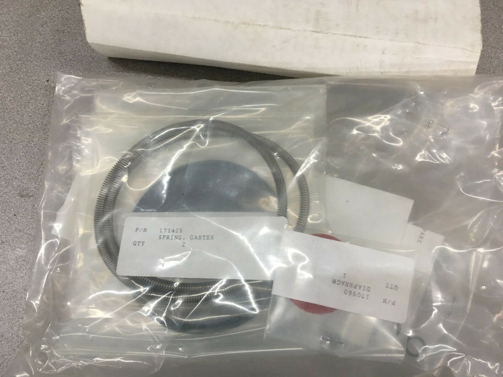 NEW IN BOX FISHER ROSEMOUNT THRUST/TORQUE POSITIONER REAIR KIT 1A97804G15