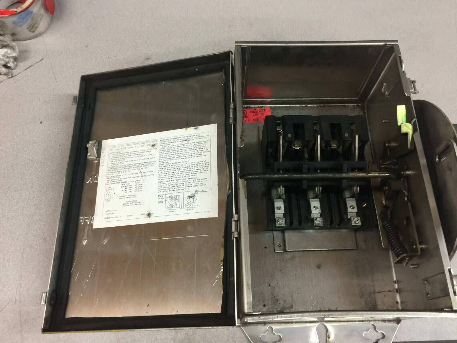 USED THOMAS AND BETTS 30 AMP 3POLE 600VAC SS WATERTIGHT DISCONNECT SHD361NF-TB