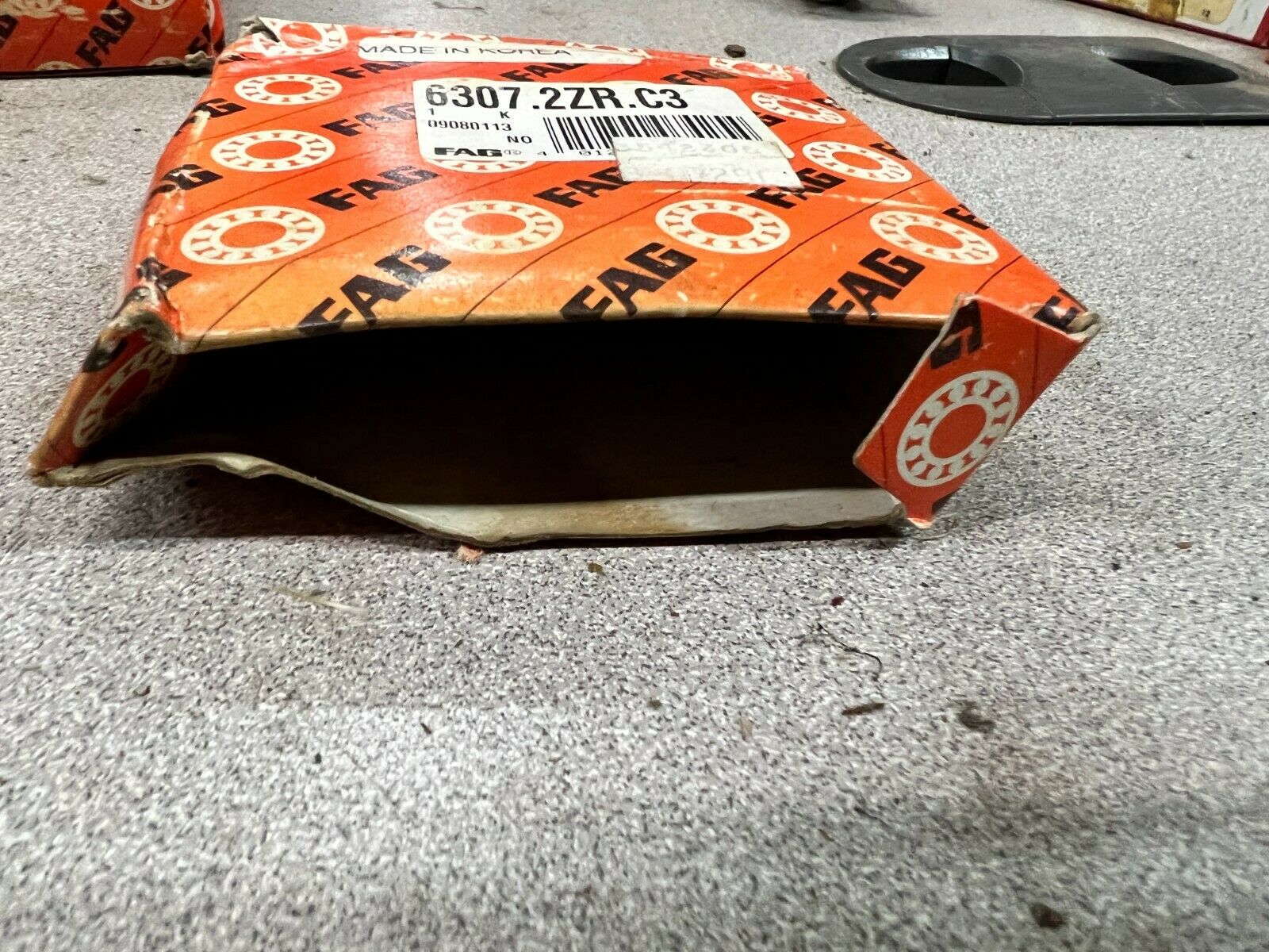 LOT OF 4 NEW IN BOX FAG BALL BEARING 6307.2ZR.C3