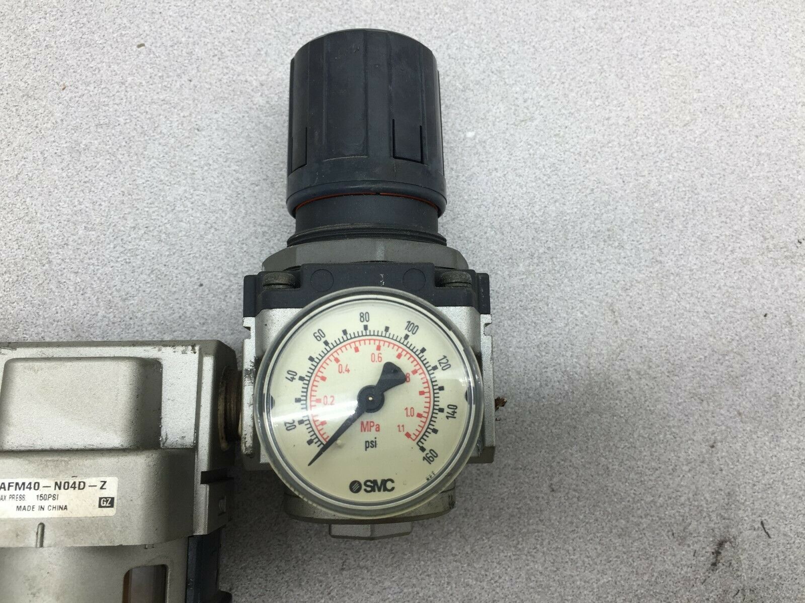 USED SMC PNEUMATIC FILTER LUBRICATOR REGULATOR ASSY NAF4000-N04D / AFM40-N04D-Z