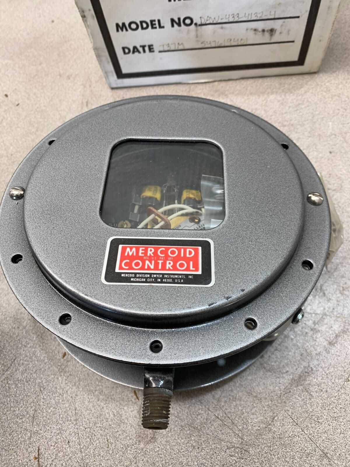 NEW MERCOID PRESSURE SWITCH DAW-433-4132-4