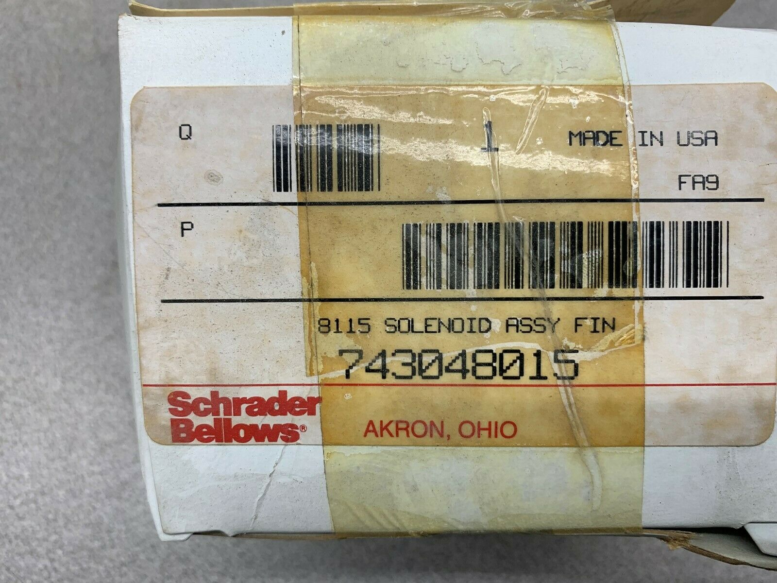 NEW RIPPED BOX SCHRADER BELLOWS SOLENOID ASSY FIN 743048015