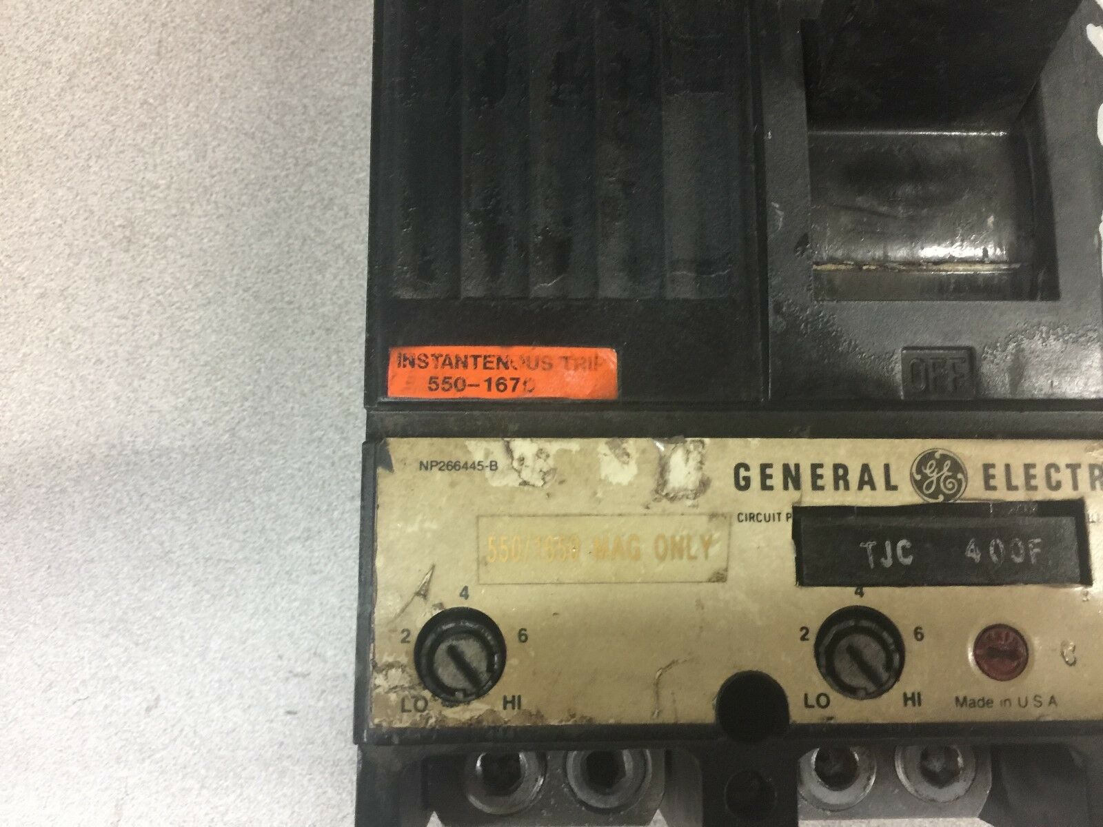 NEW NO BOX GE 400AMP 600VAC 3POLE 550-1670TRIP BREAKER TJC36400F