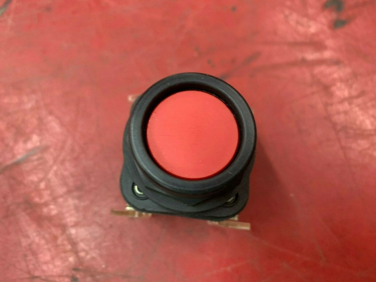 NEW IN BOX ALLEN BRADLEY RED PUSHBUTTON 800H-GR6B SERIES F