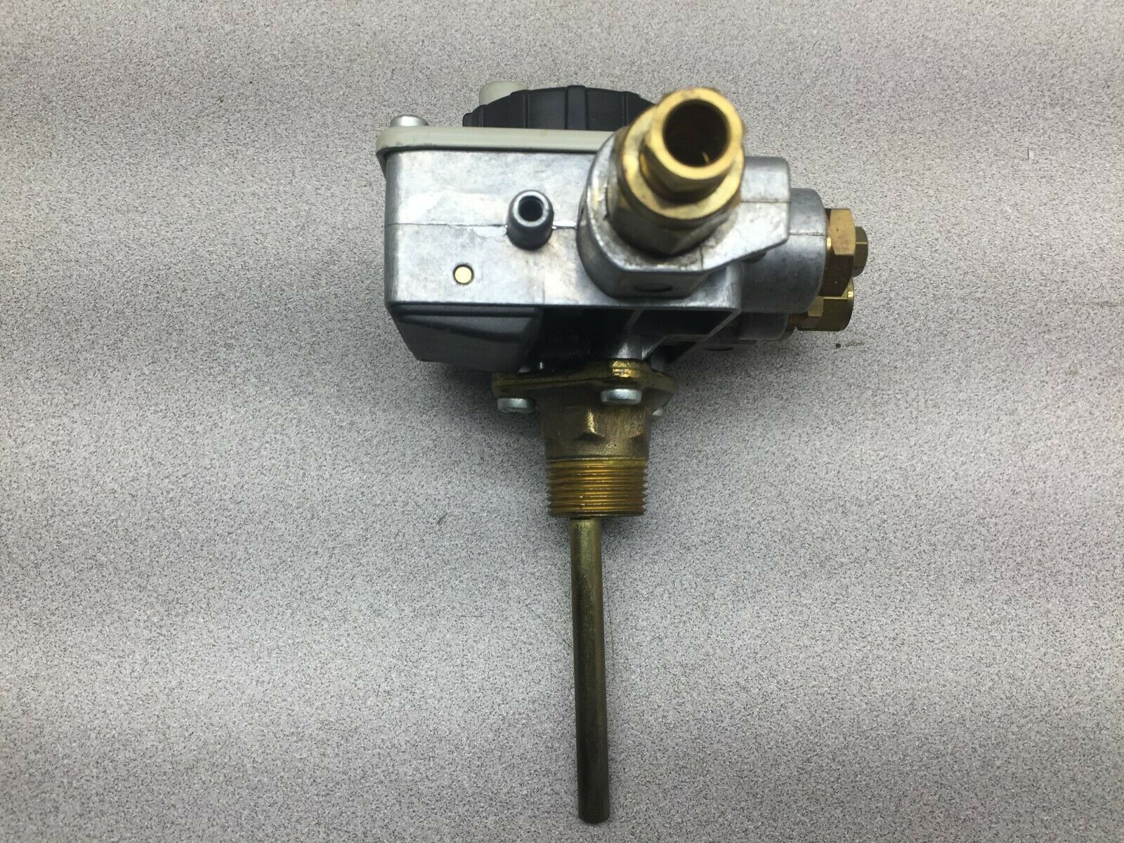 NEW NO BOX BM 40-70DEG C CONTROLER BM780