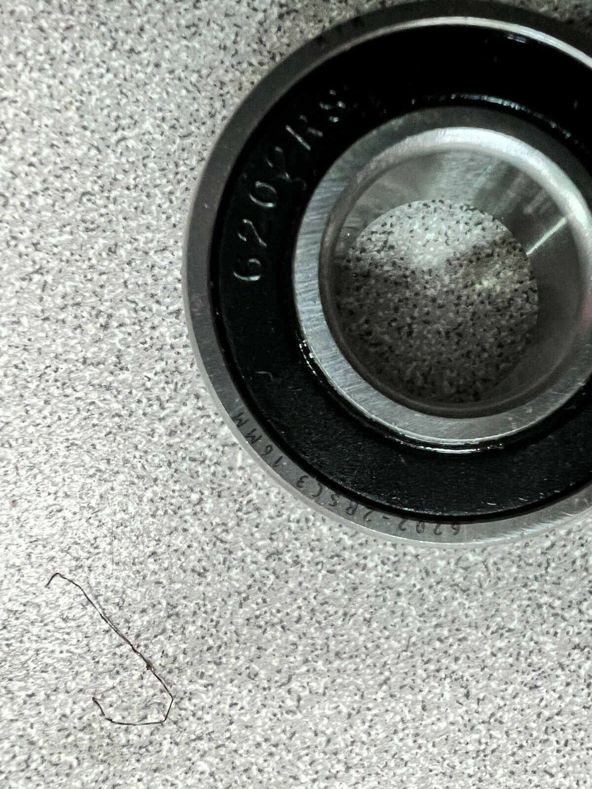 LOT OF 4 NEW IN BOX KYK 6202-2RSC316MSRI-2 6202-2RSC3 BALL BEARING 6202-2RS