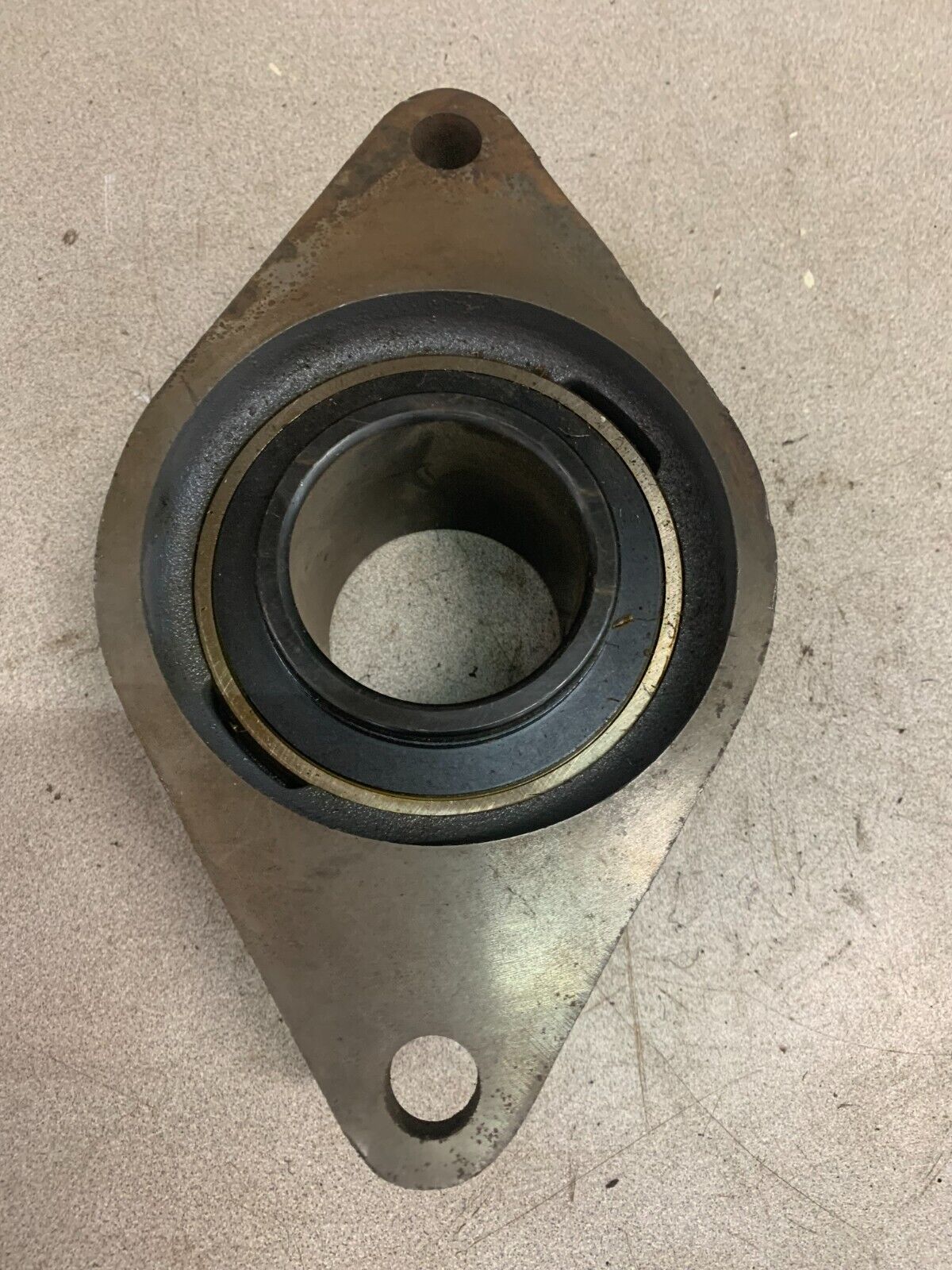 NEW NO BOX BROWNING 2-BOLT FLANGE BEARING 2-7/16" BORE VF2S-239