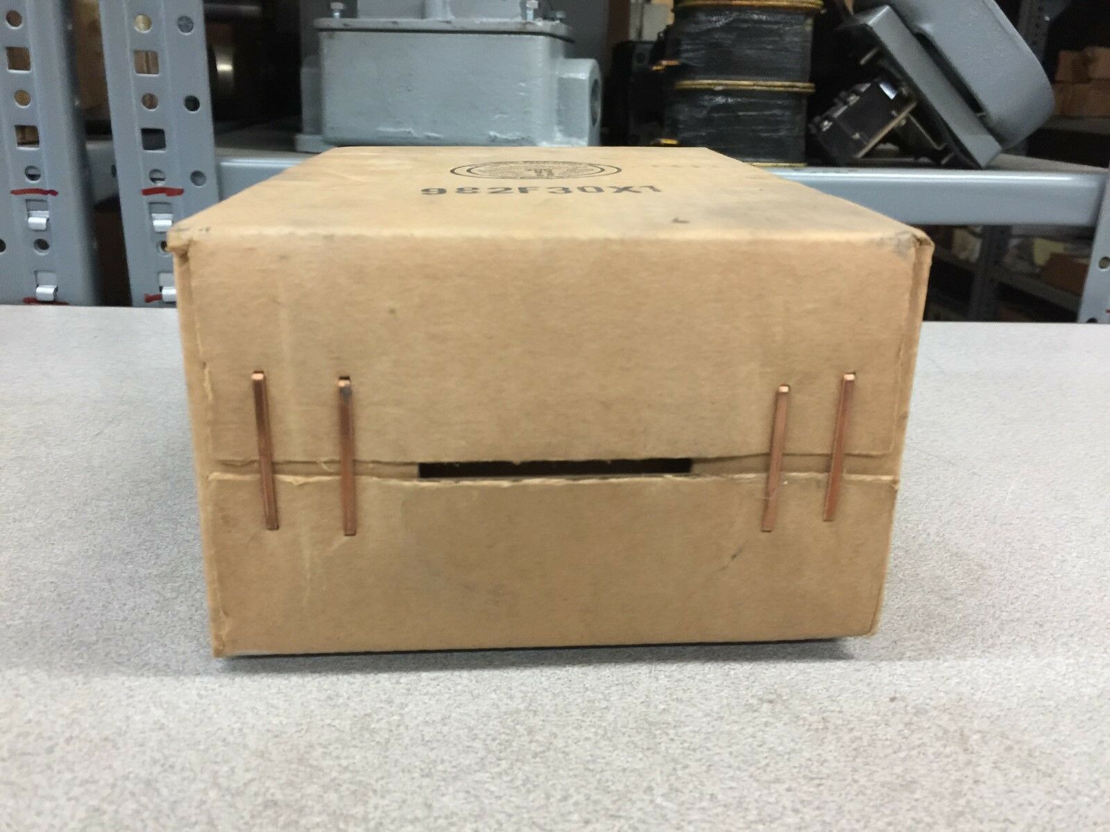 NEW IN BOX SQUARE D 120VAC PNEUMATIC TIMING RELAY 9050 B02EV02