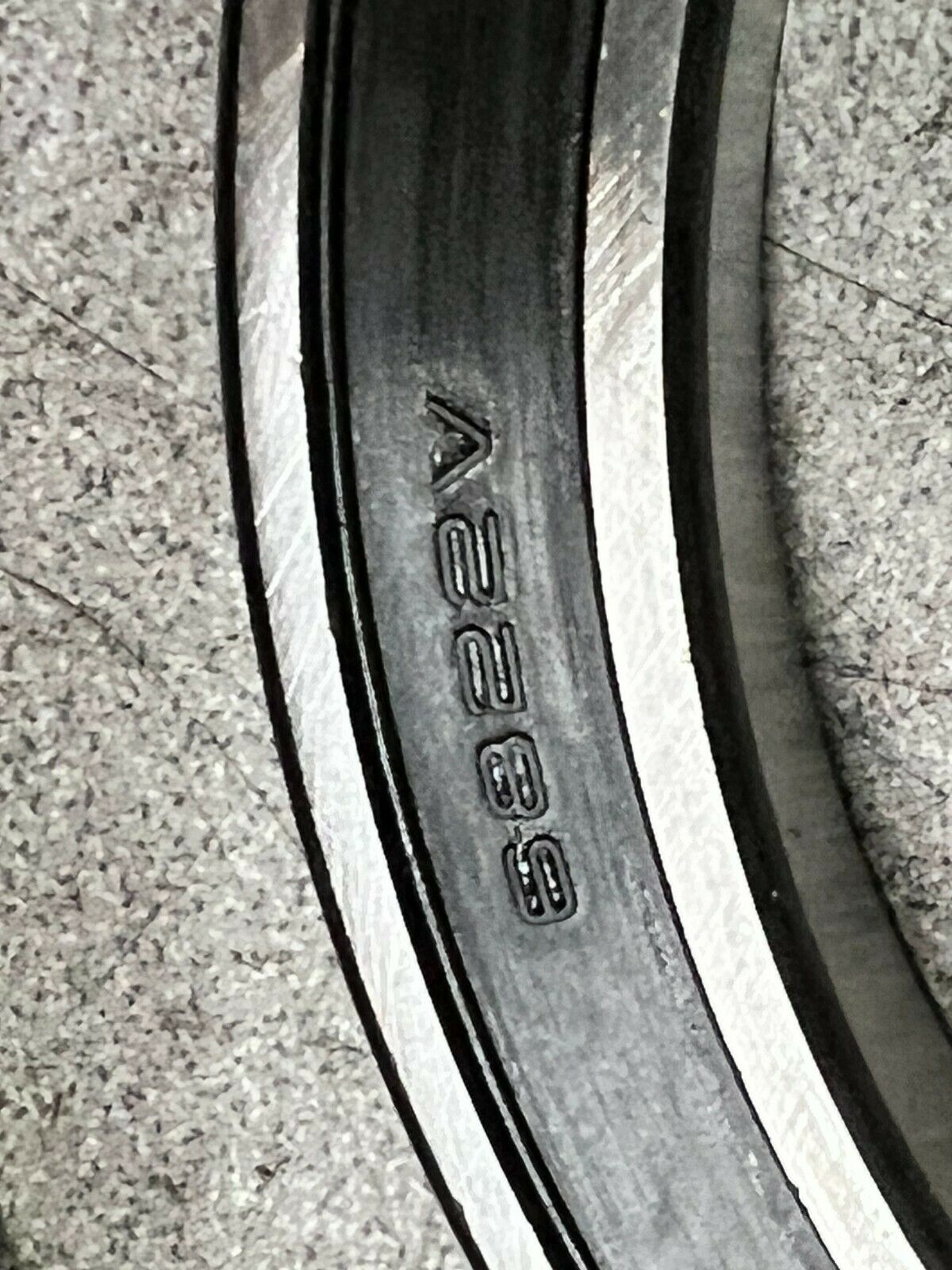 NEW IN BOX NSK 6822V 6822VV AV2S DEEP GROOVE BALL BEARING 6822VV