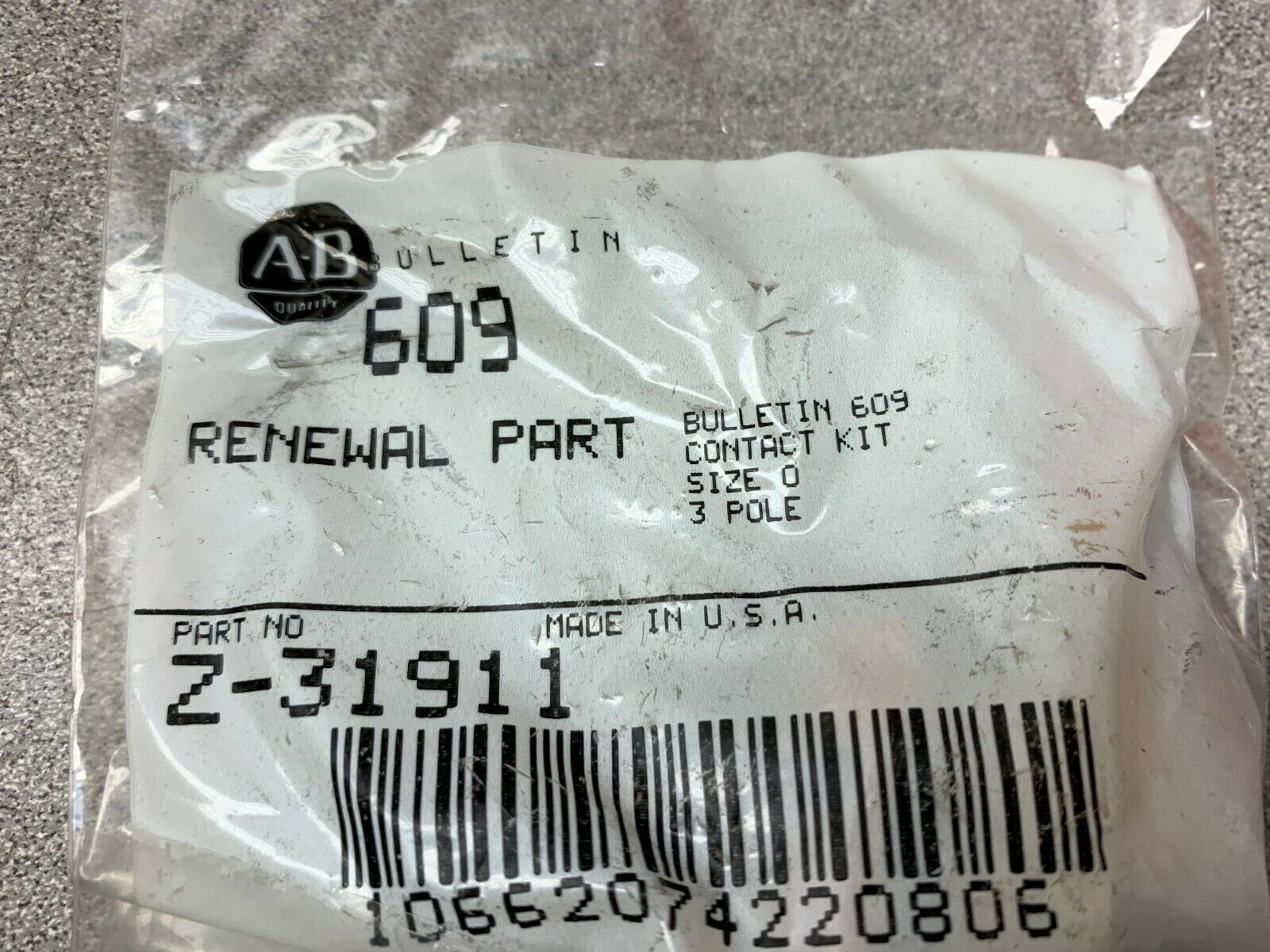 NEW NO BOX ALLEN BRADLEYSIZE 0 3 POLE CONTACT KIT Z-31911