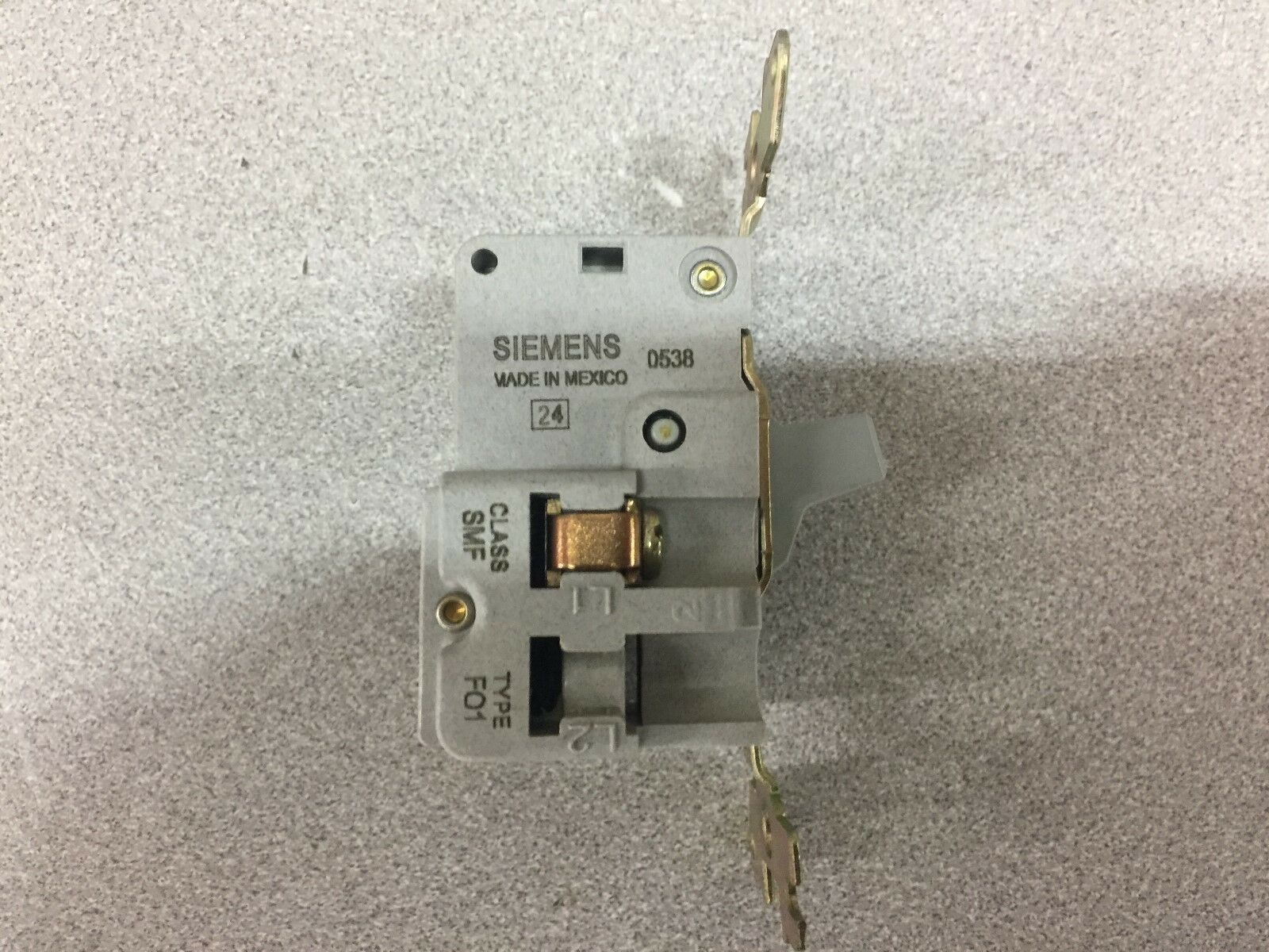 NEW IN BOX SIEMENS MANUAL STARTER 1POLE 277VAC 1HP SMFFG1