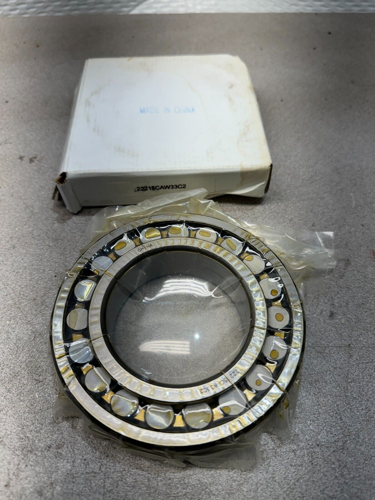 NEW 22215 CA W33 C2 SPHERICAL ROLLER BEARING 22215CAW33C2