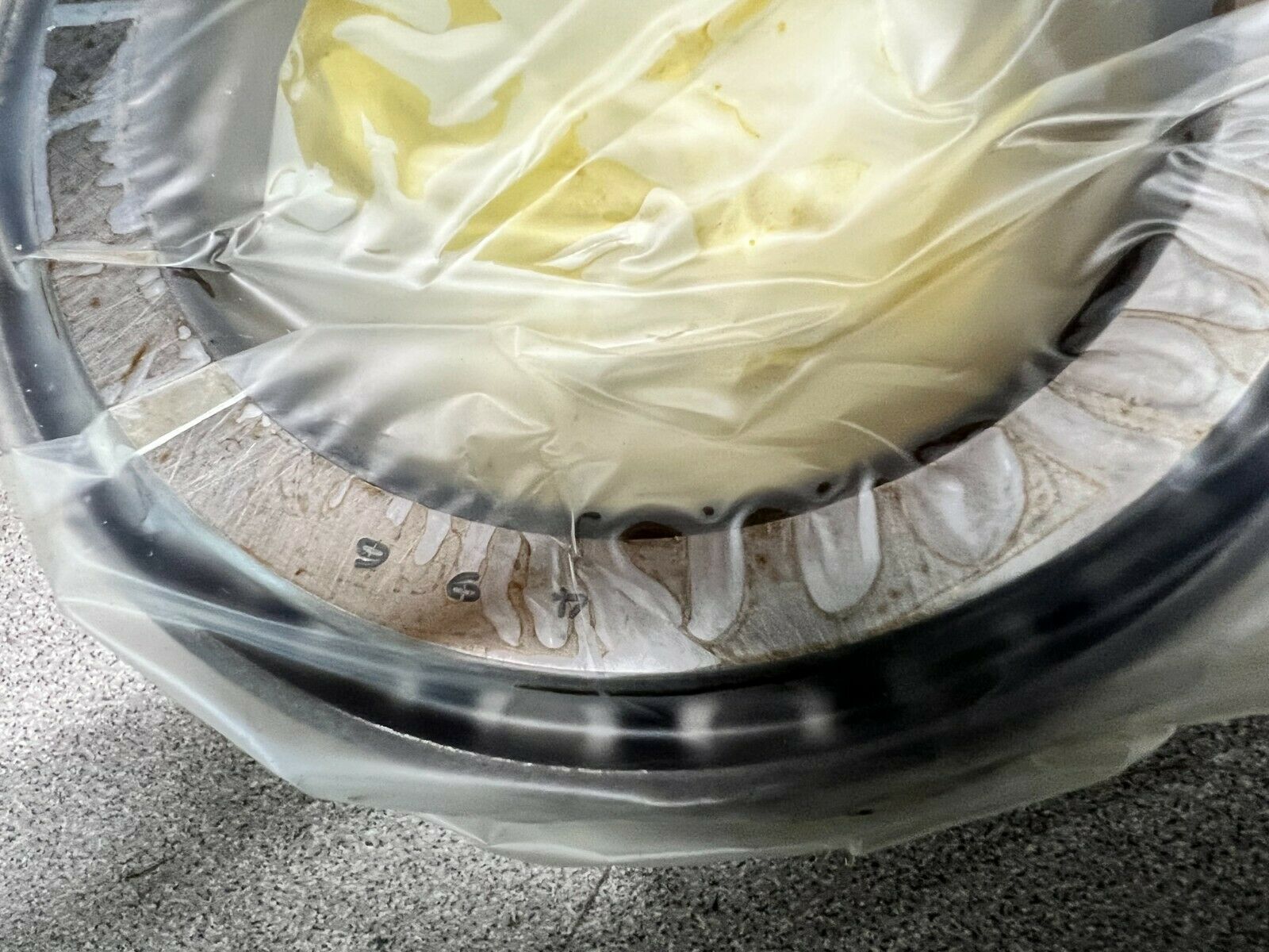 NEW IN BOX SKF ROLLER BEARING 496