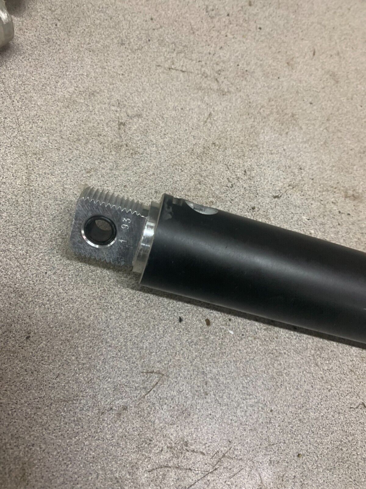 NEW NO BOX FLAIR LINE PNEUMATIC CYLINDER H 1-1/8 X 7