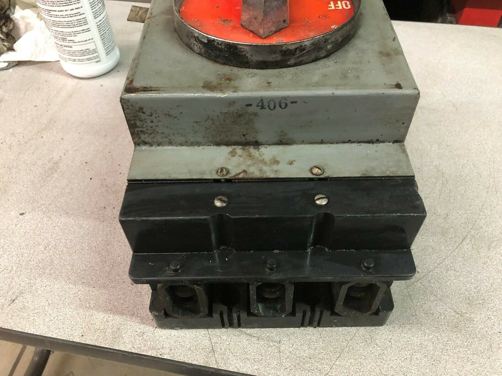 USED GE 600 AMP 3 POLE 600 VAC BREAKER WITH TKMR1 HANDLE TKM836F000 / TKMR1