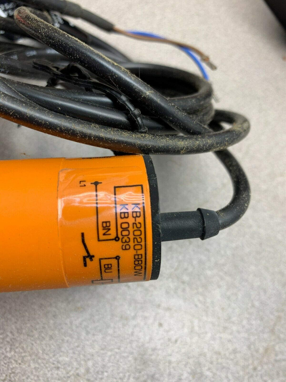 NEW IN BOX EFECTOR SENSOR KB2020BB0W