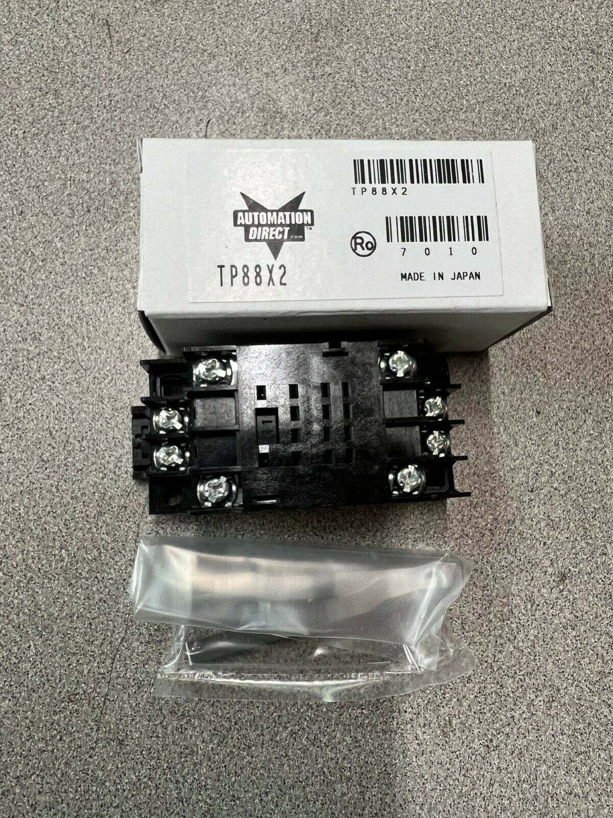 LOT OF 3 NEW IN BOX AUTOMATION DIRECT TIMER SOCKET TP88X2