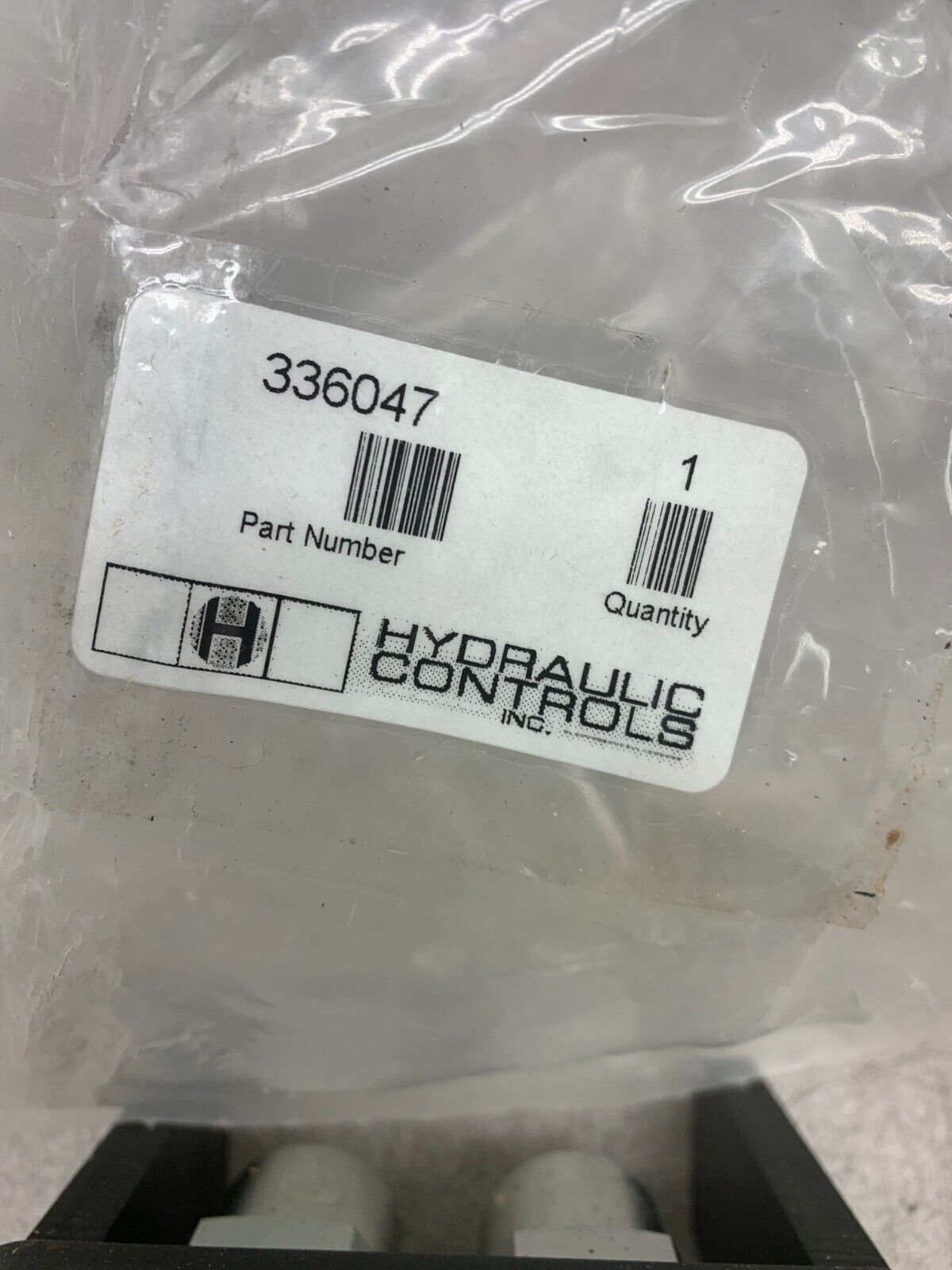 NEW NO BOX HYDRAULIC CONTROLS VALVE 336047