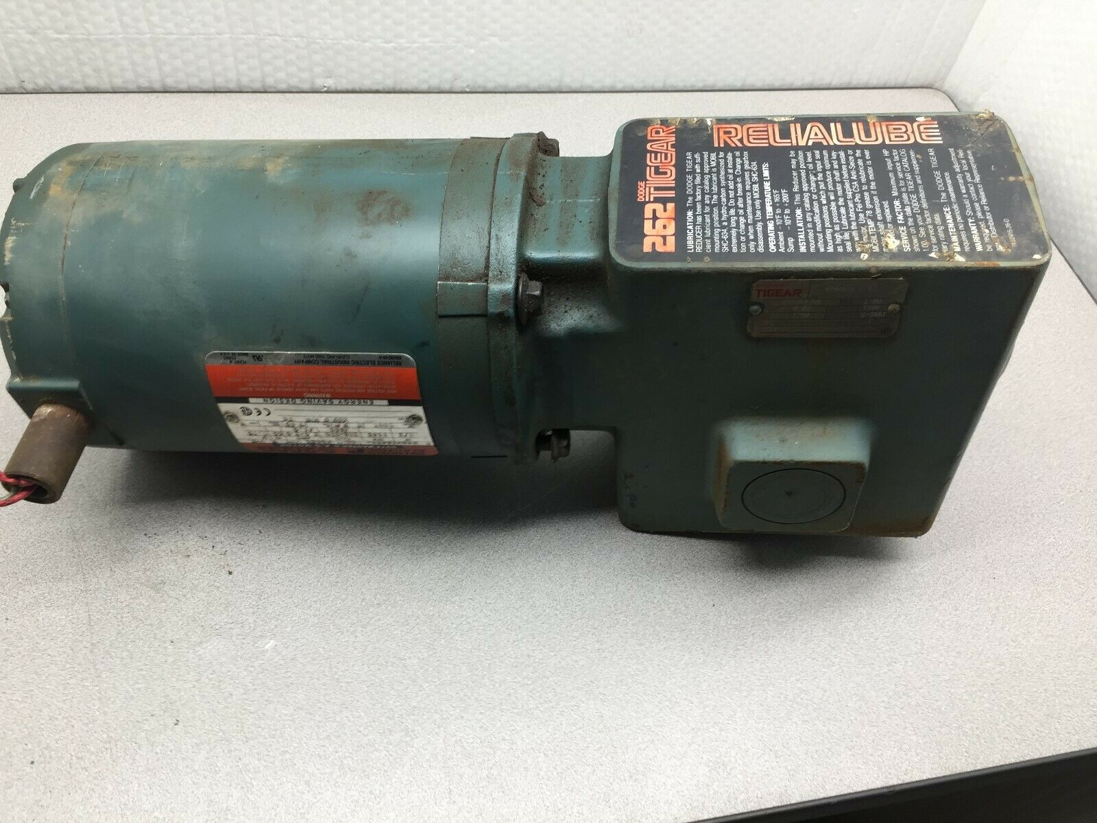 USED DODGE TIGEAR ANGLE REDUCER WITH RELIANCE 1/2HP MOTOR 56/262-60 / P56H1343