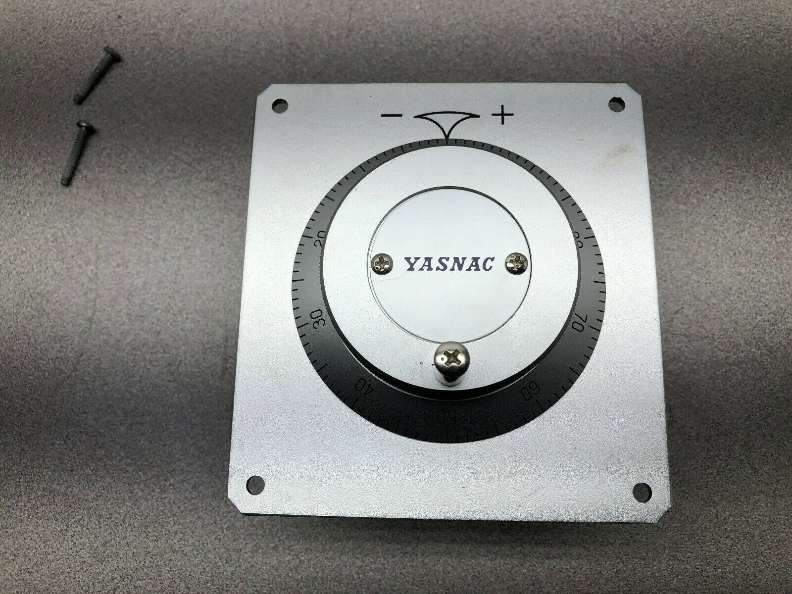 NEW NO BOX YASNAC 12 DC 100 MA 100 PULSE / REV OPTCODER MGZ-10B