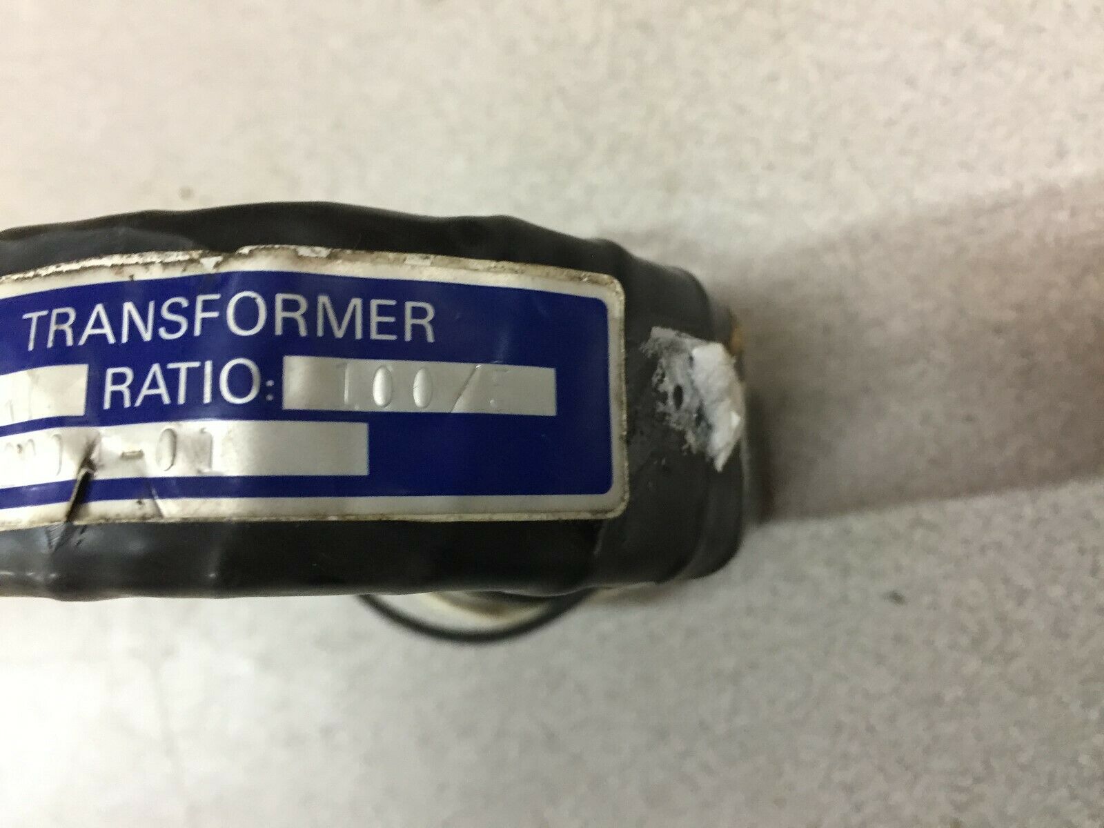 NEW NO BOX LINE POWER 100/5 1KV CURRENT TRANSFORMER 95-2001-01