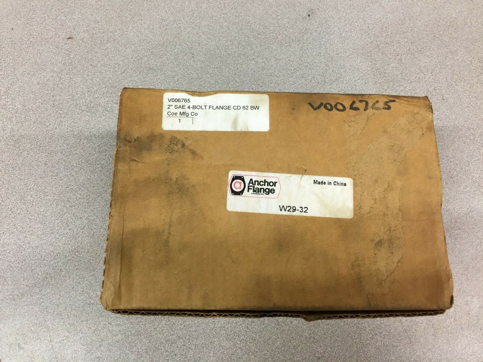 NEW IN BOX ANCHOR (2" SAE 4-BOLT FLANGE CD 62 BW) W29-32