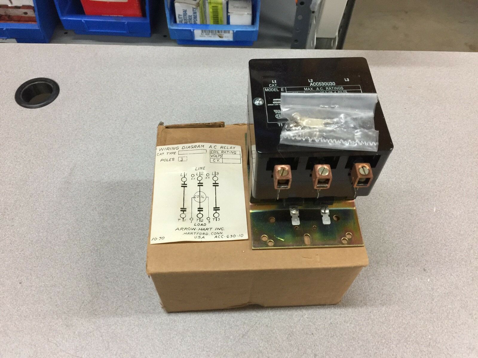 NEW IN BOX ARROW HEART CONTACTOR 3POLE 62AMPS 600VAC ACC53OU30