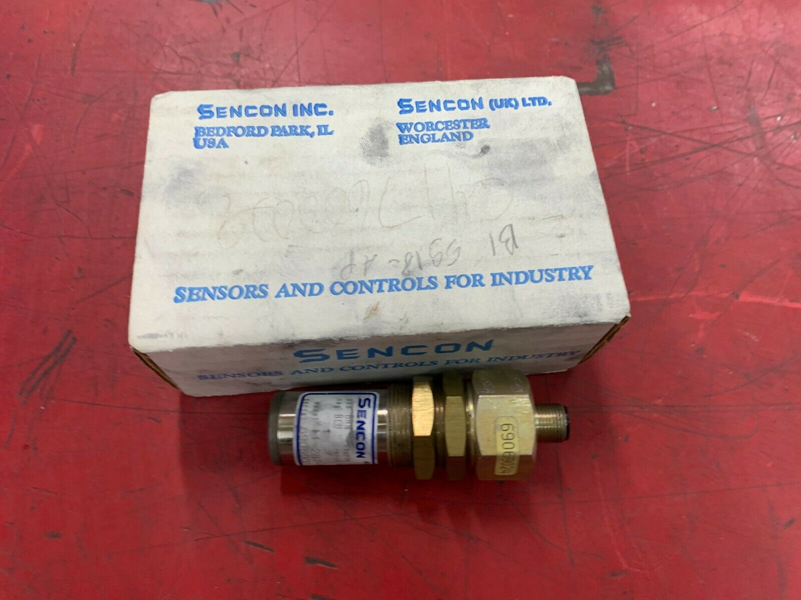 NEW IN BOX SENCON SENSOR 11-287-53