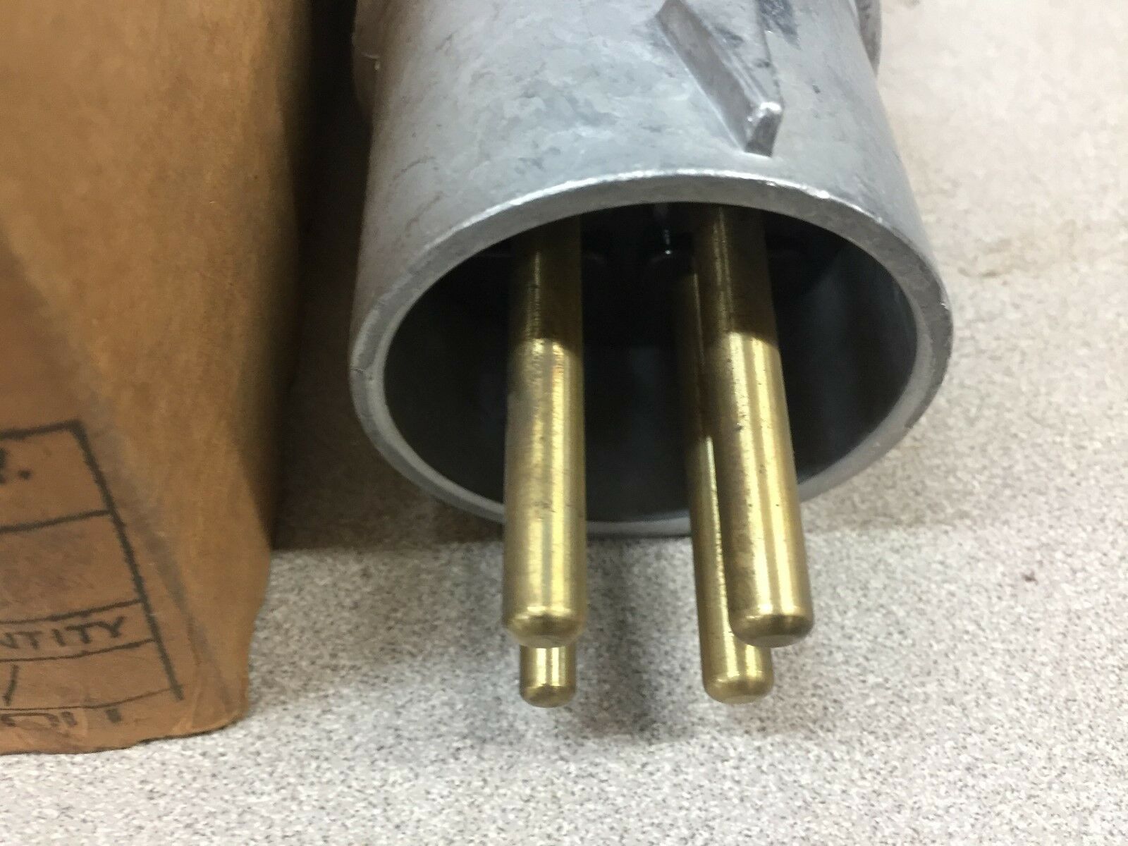 NEW IN BOX RUSSELL & STOLL 4PIN 600VAC CONNECTOR ASSY C10833C