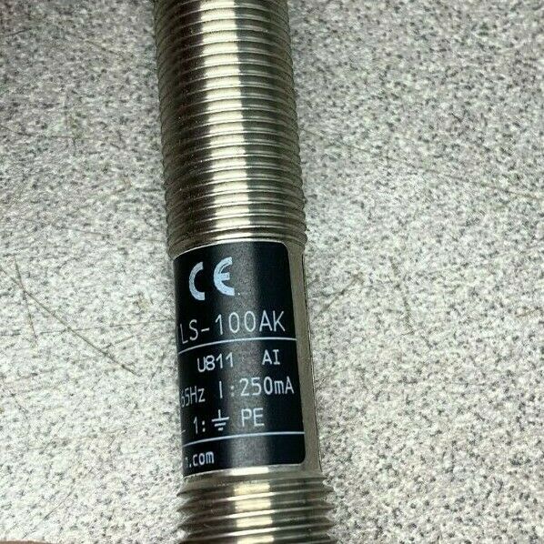 NEW NO BOX IFM SENSOR IFA2004-AB0W-SL/LS-100AK