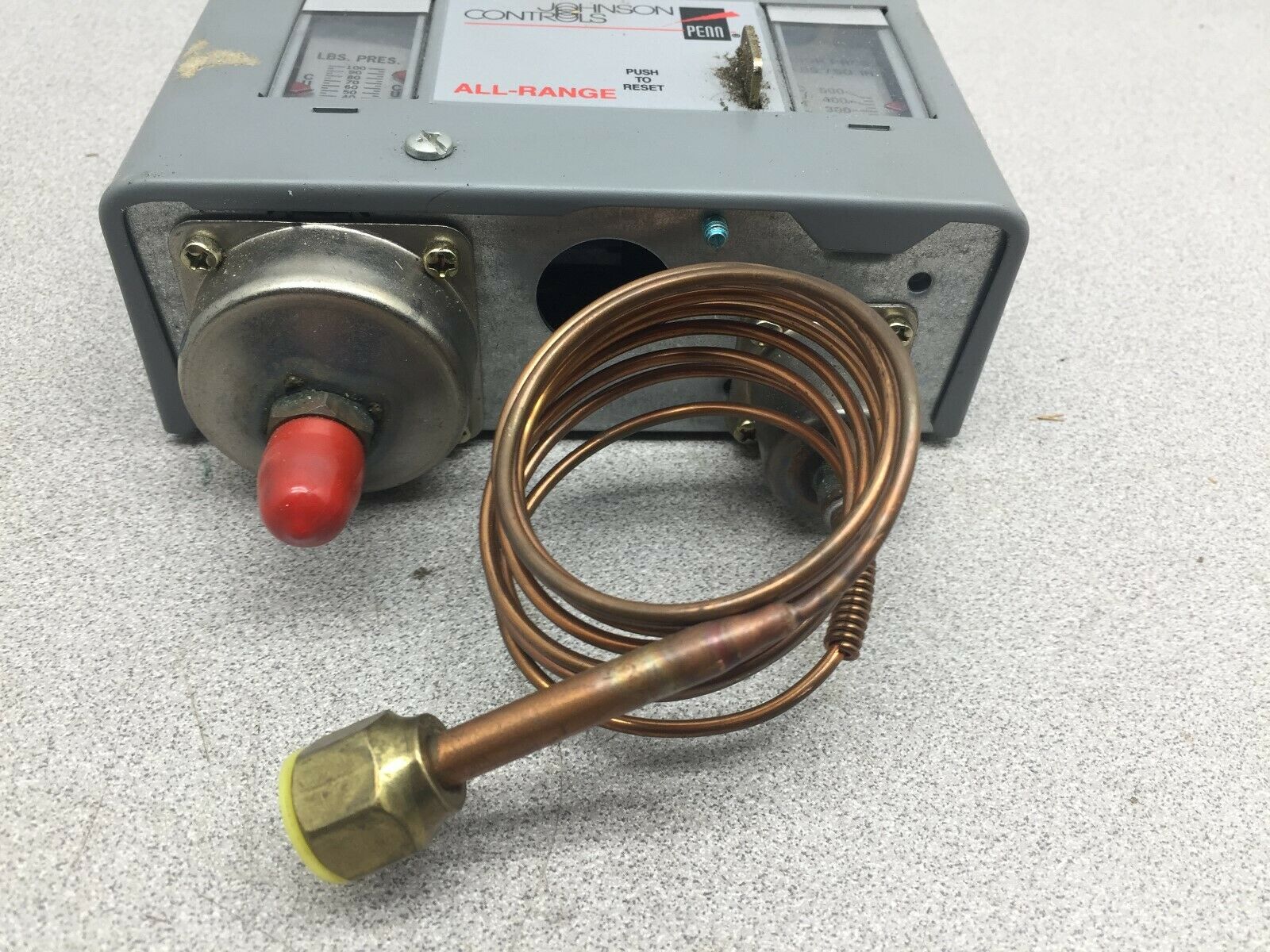 NEW NO BOX JOHNSON CONTROLS PENN 270 PSIG MAX MANUAL RESET PRESSURE SWITCH P70MA