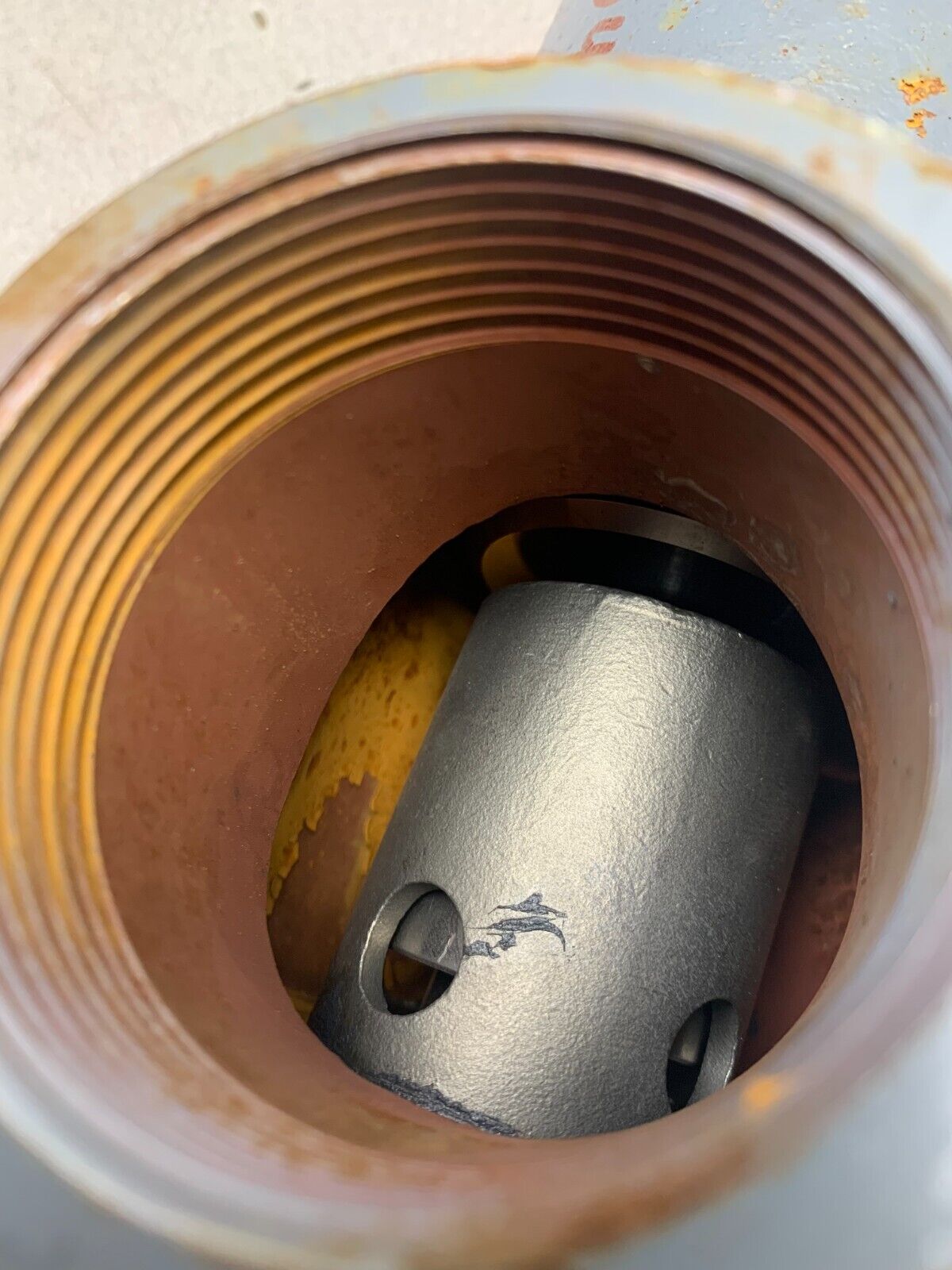 NEW FARRIS SETPOINT SAFETY RELIEF VALVE 27FA45-M20 SET PRESSURE 45 SIZE 1.5F2