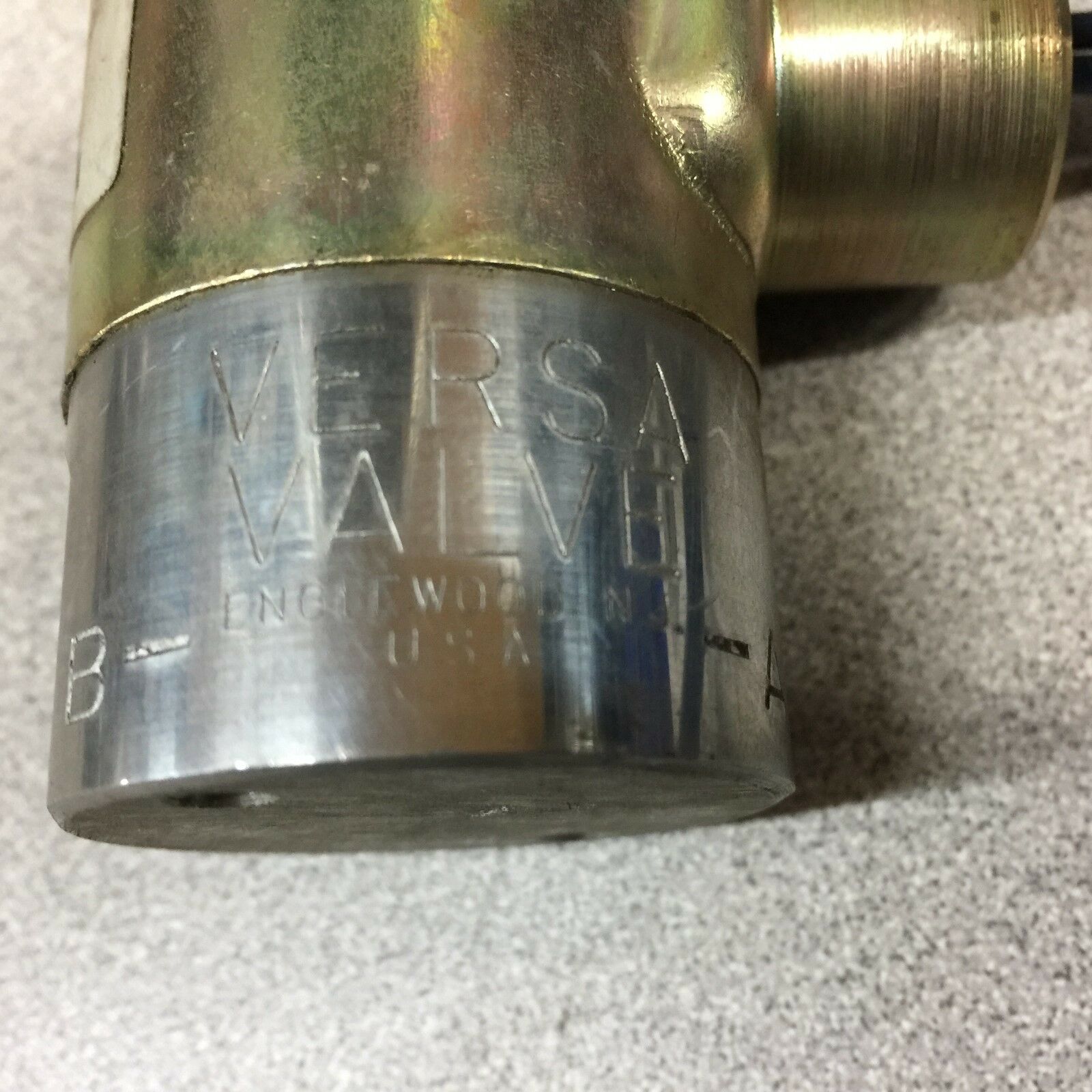 NEW NO BOX VERSA 120VAC 0-75PSI SOLENOID VALVE ESM-3202-66-H2-3TC-120V60