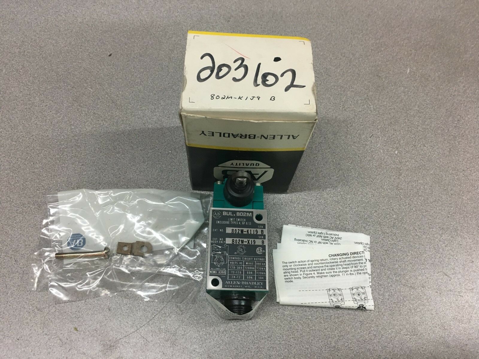 NEW IN BOX ALLEN BRADLEY LIMIT SWITCH 802M-K1J9 SERIES B
