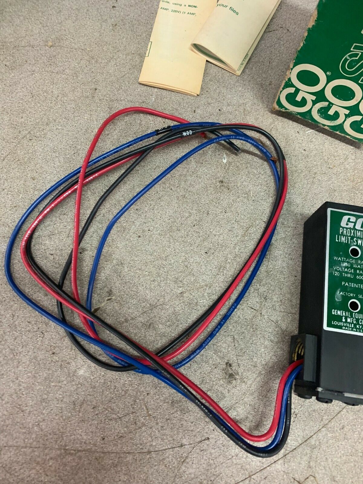 NEW IN BOX GO SWITCH PROXIMITY LIMIT SWITCH 112116