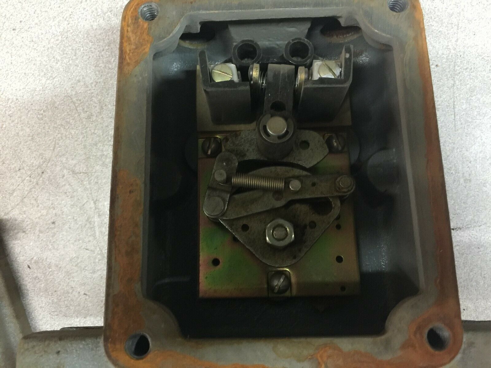 USED ALLEN BRADLEY HAZARDOUS LOCATION FLOAT SWITCH 840-A7