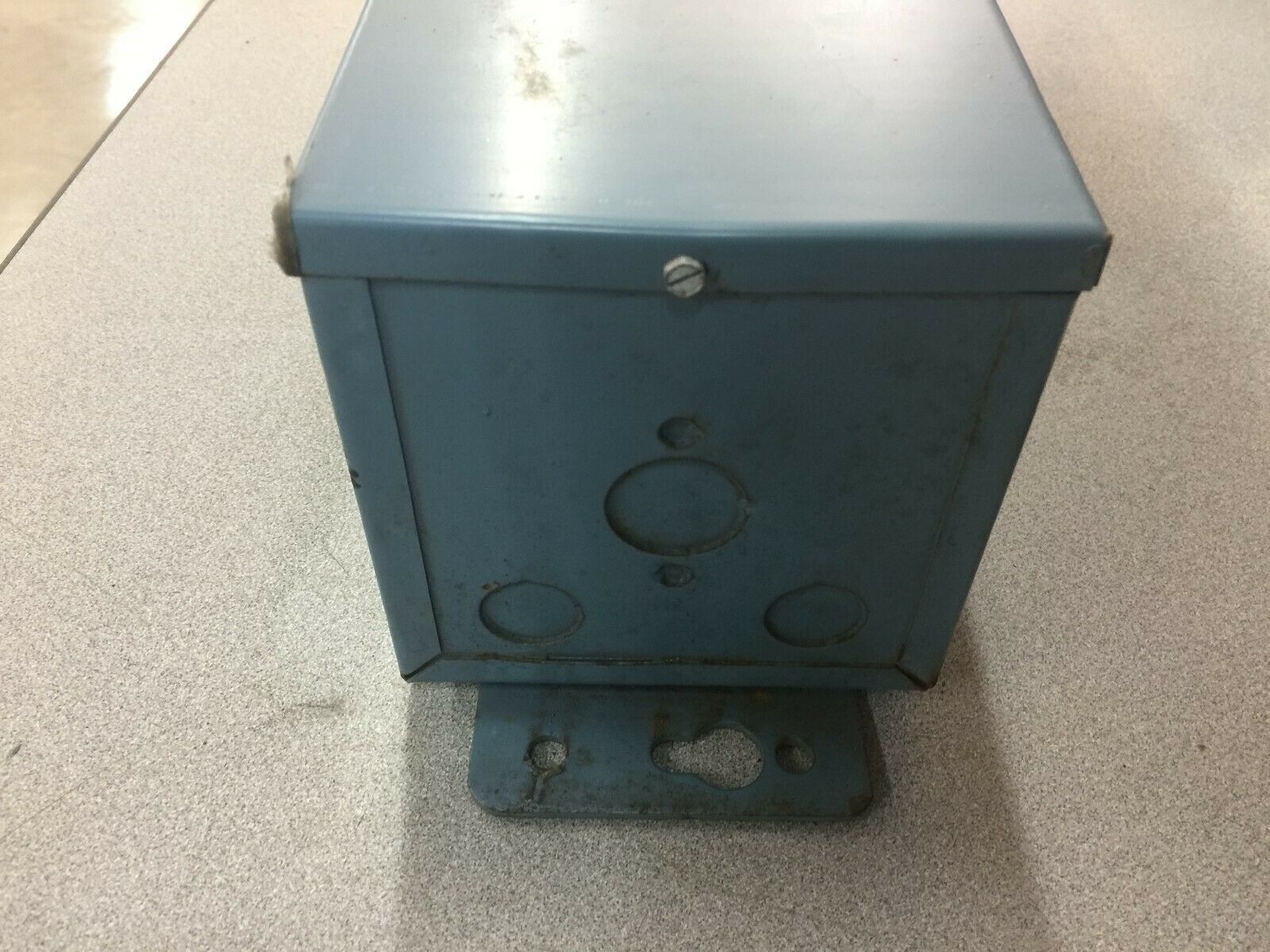 NEW NO BOX H.I.D. 400-520VAC PRI 400WATT 225VAC SEC LAMP BALLAST 237-1338