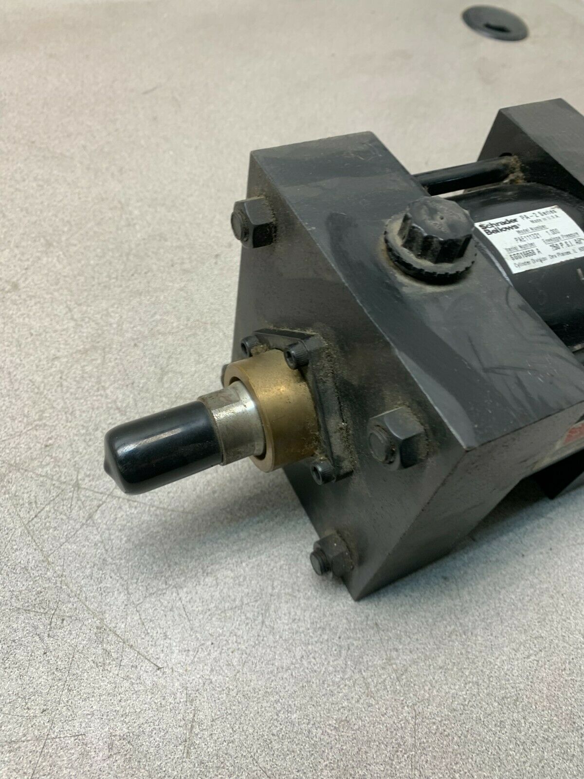 NEW NO BOX SCHRADER BELLOWS PA-2 SERIES CYLINDER PAE111321 1.000