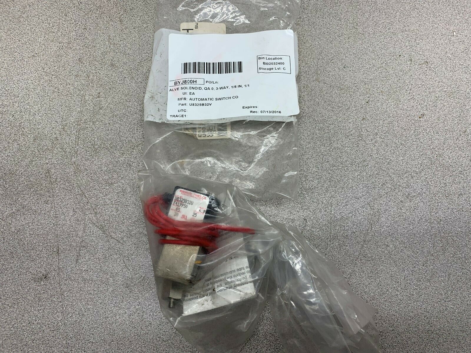 NEW NO BOX AUTOMATIC VALVE U8325B32V