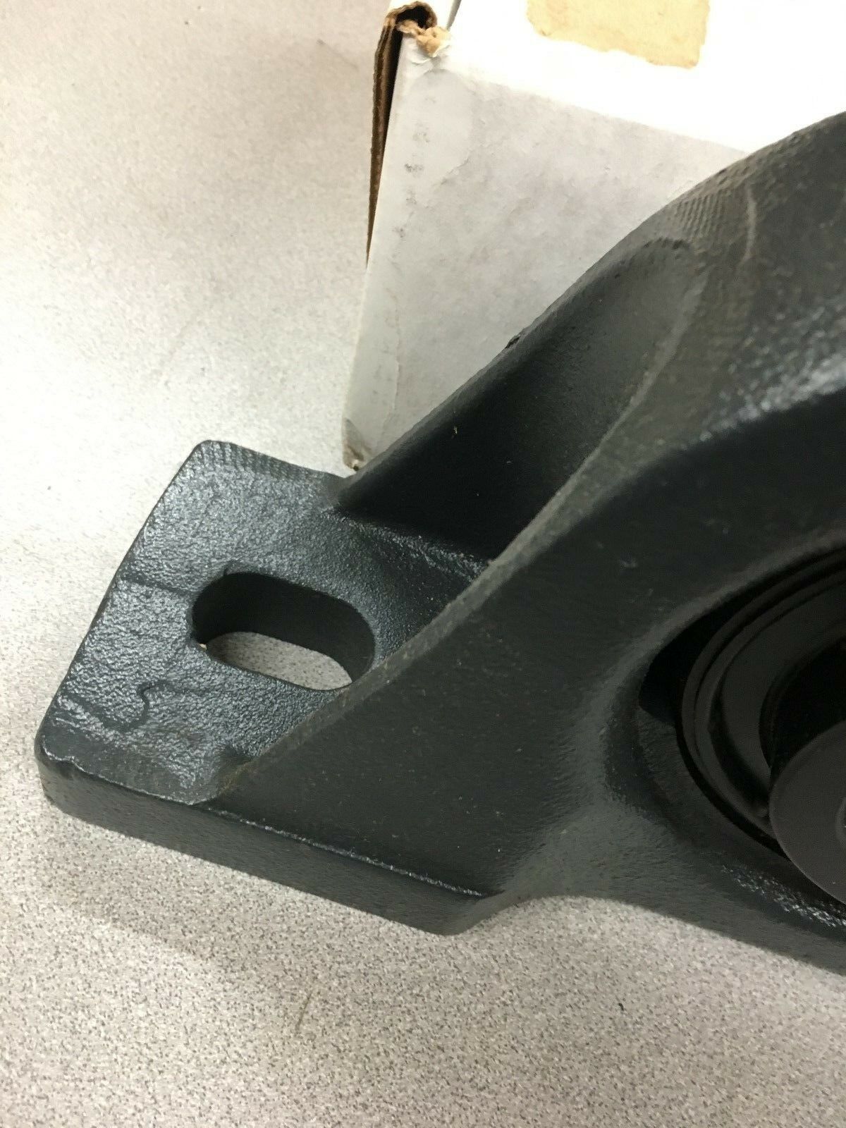 NEW IN BOX SEALMASTER PILLOW BLOCK BEARING 2-11/16" BORE MHP-43C CXU