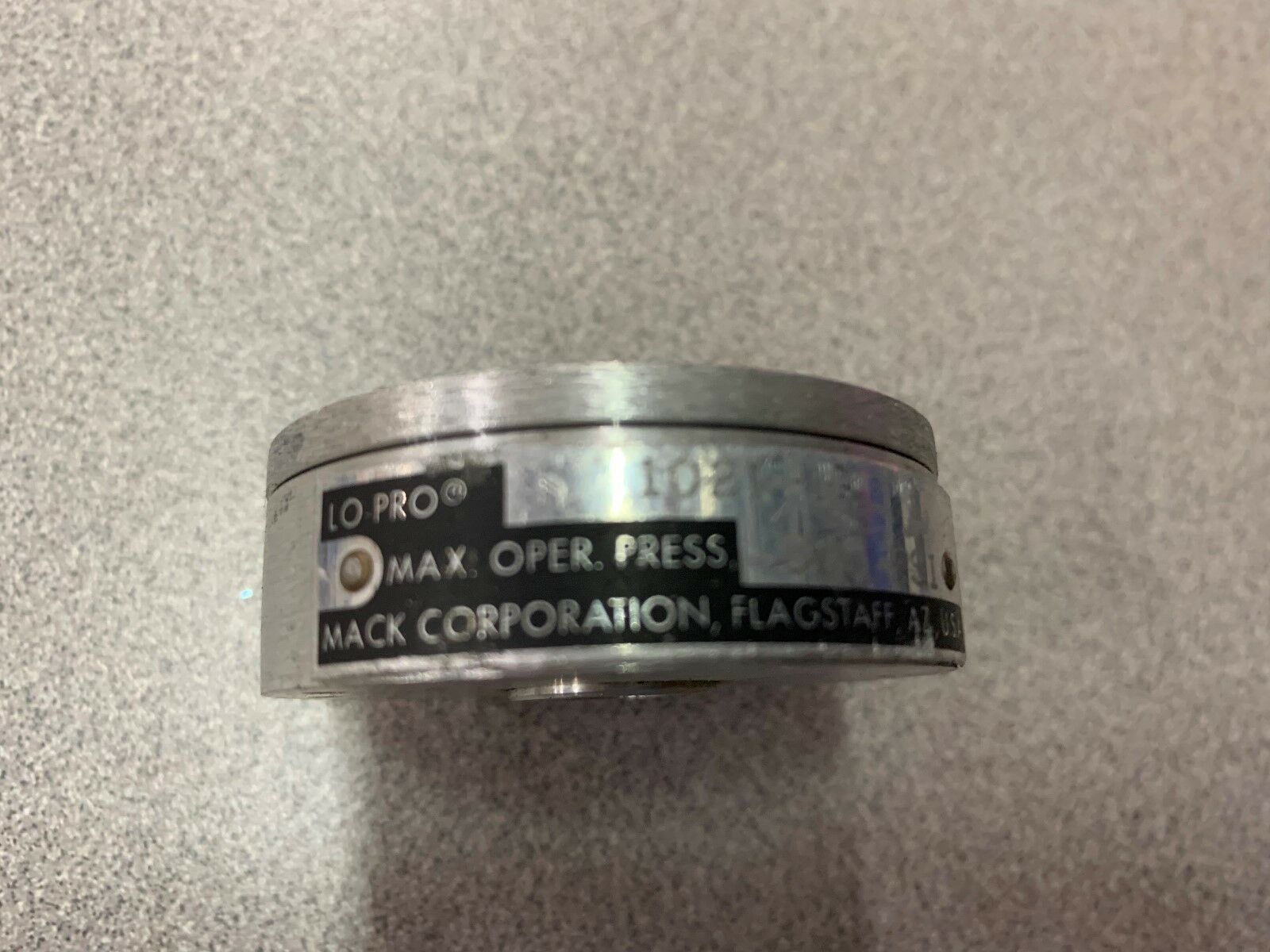 NEW NO BOX MACK OPER. PRESS1021-1