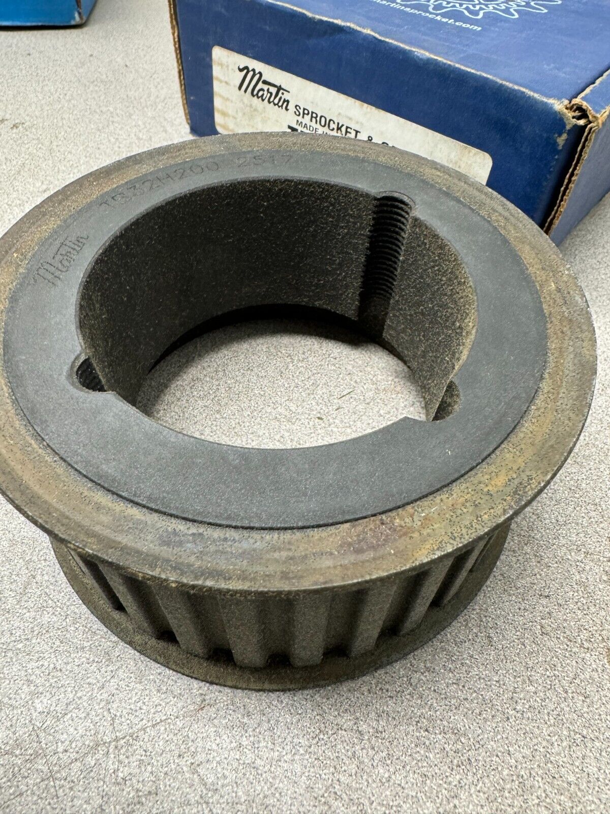 NEW IN BOX MARTIN TIMING BELT SPROCKET TB32H200