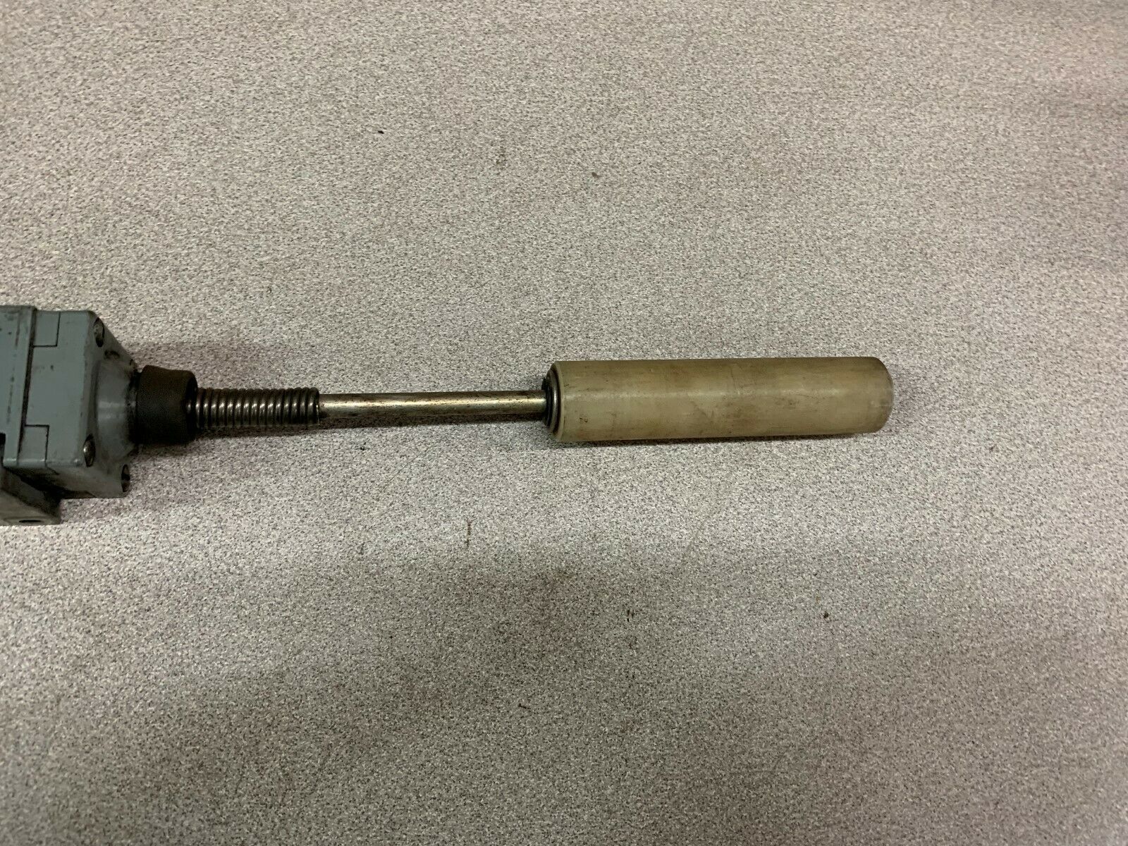 NEW NO BOX SQUARE D LIMIT SWITCH 9007B54JS3