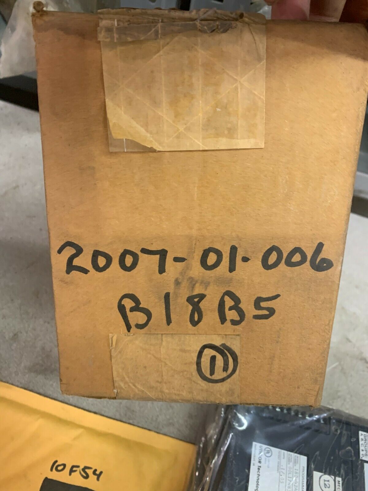 NEW UTICOR TECHNOLOGY PROGRAMMABLE MESSAGE DISPLAY 180-42A1N032R1