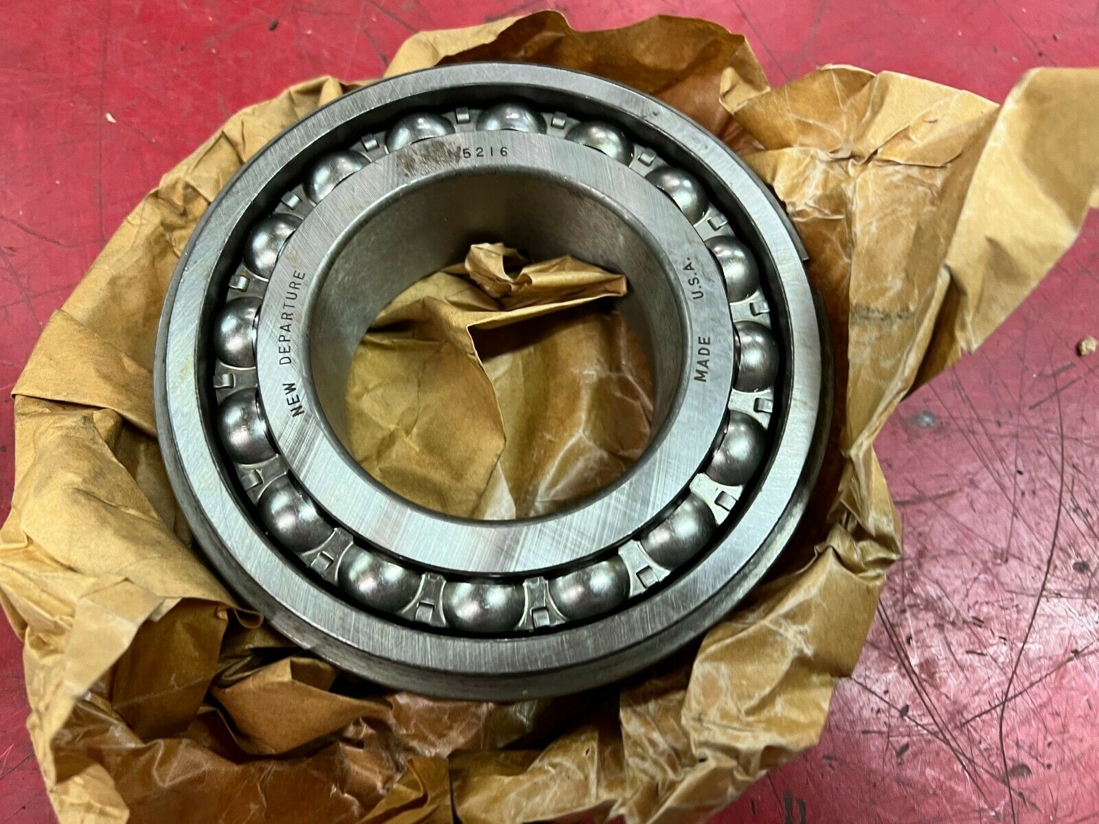NEW IN BOX NDH/NEW DEPARTURE ROLLER BEARING 45216